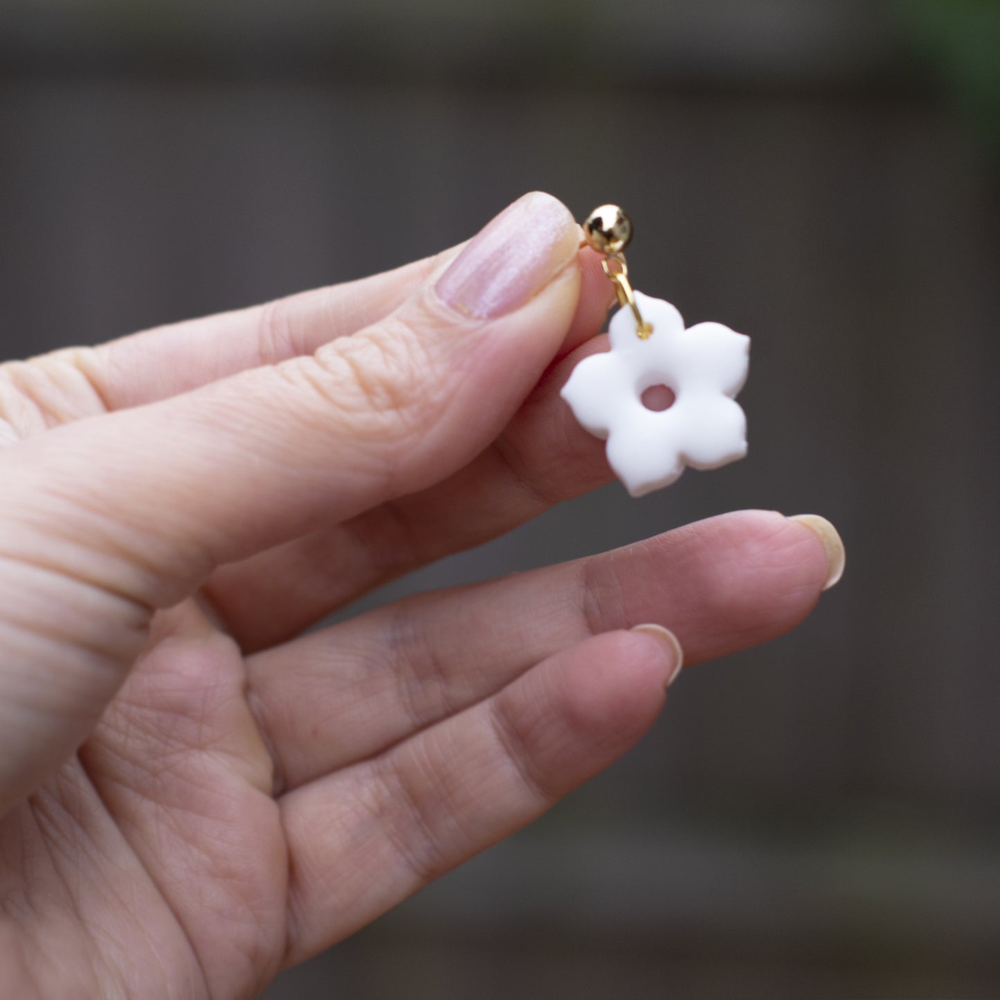 Nowruz Gift Box: Handmade Flower Earrings & Persian Typography Greeting Card